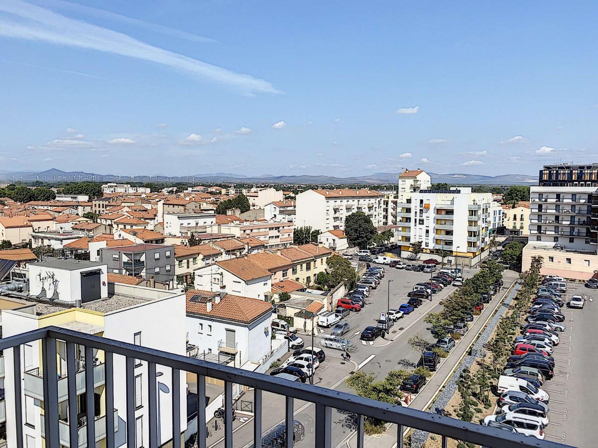 Apartment T2 *